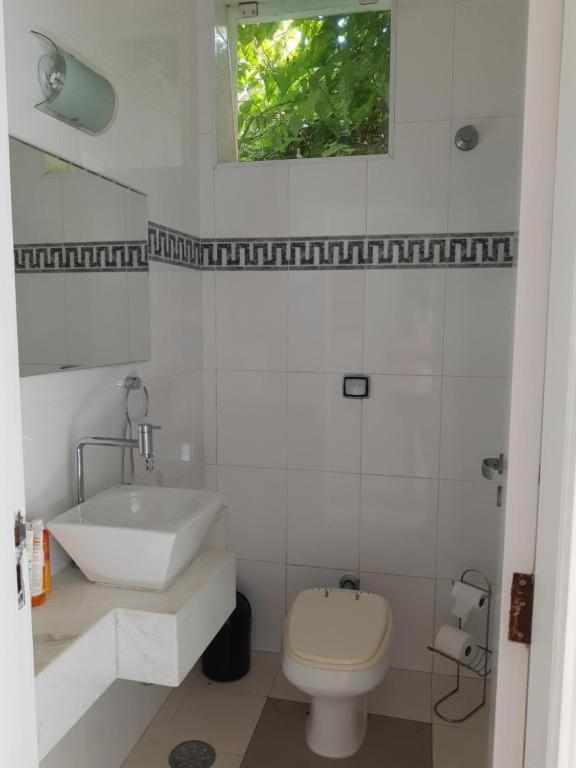 Casa Linda E Espacosa Com Piscina No