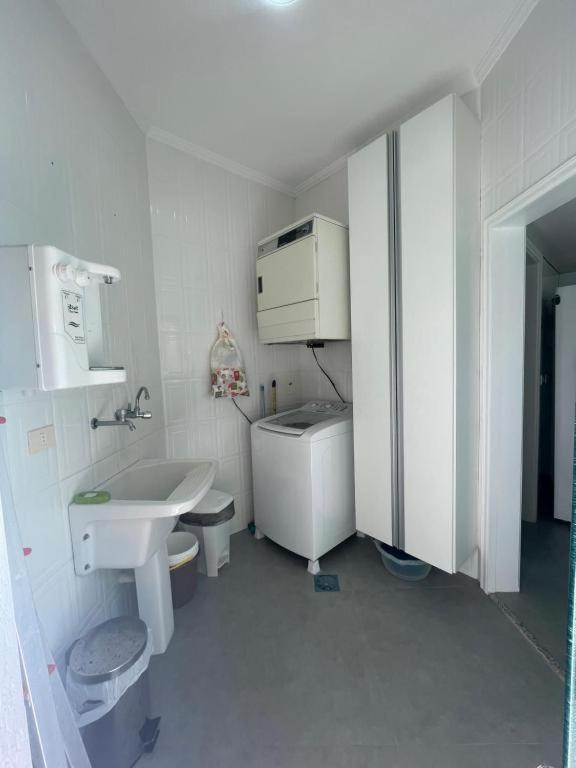 Casa Linda E Espacosa Com Piscina No *