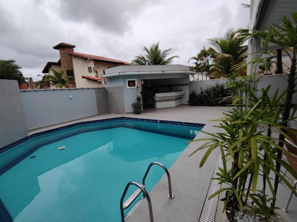 Casa Linda E Espacosa Com Piscina No Casa de férias *